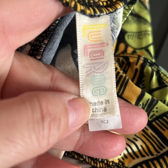 3 for $15🦋 St pattys day leggings NEW TC2 - Picture 3 of 3